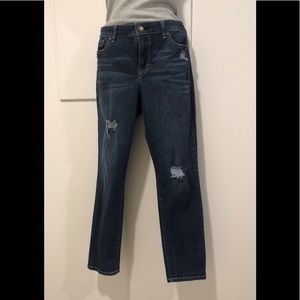 Bandolino straight leg girlfriend jean 10 Petite